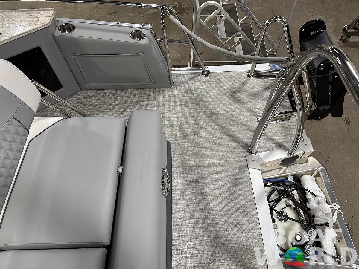 2025 Tahoe Pontoons Cascade 2385 Cruise Rear Bench (CRB) & Honda 4-Stroke EFI