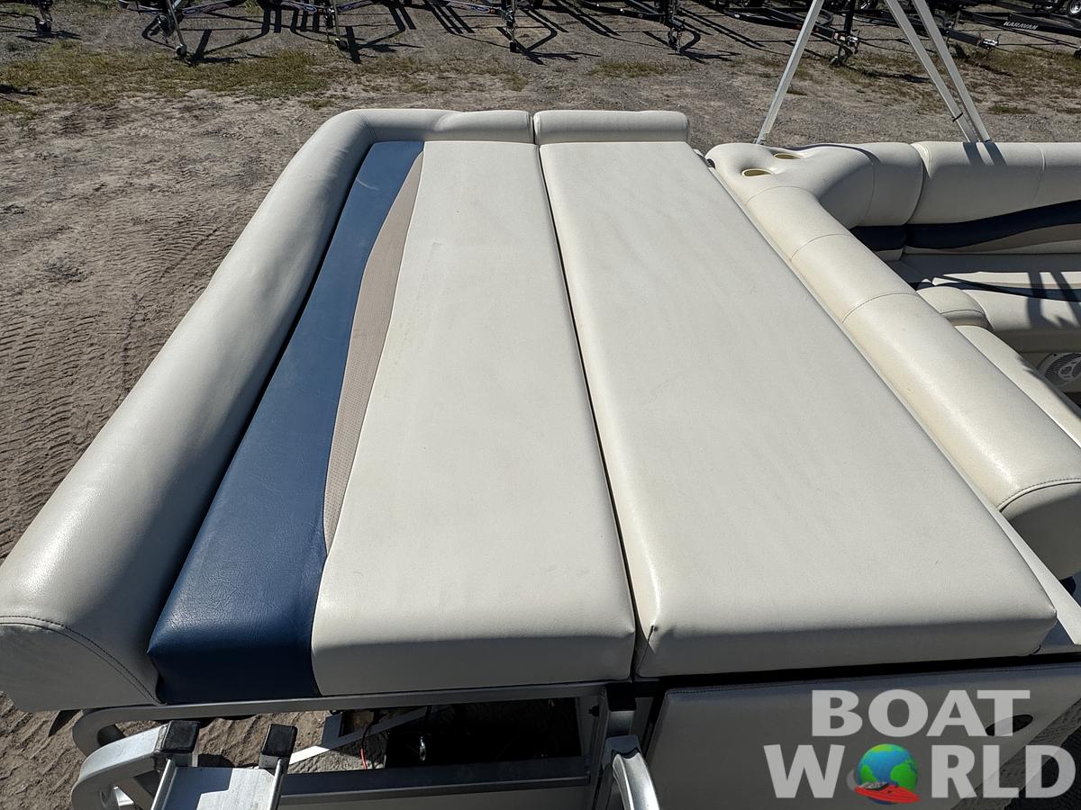 Used 2004 Fisher 220 Freedom Pontoon