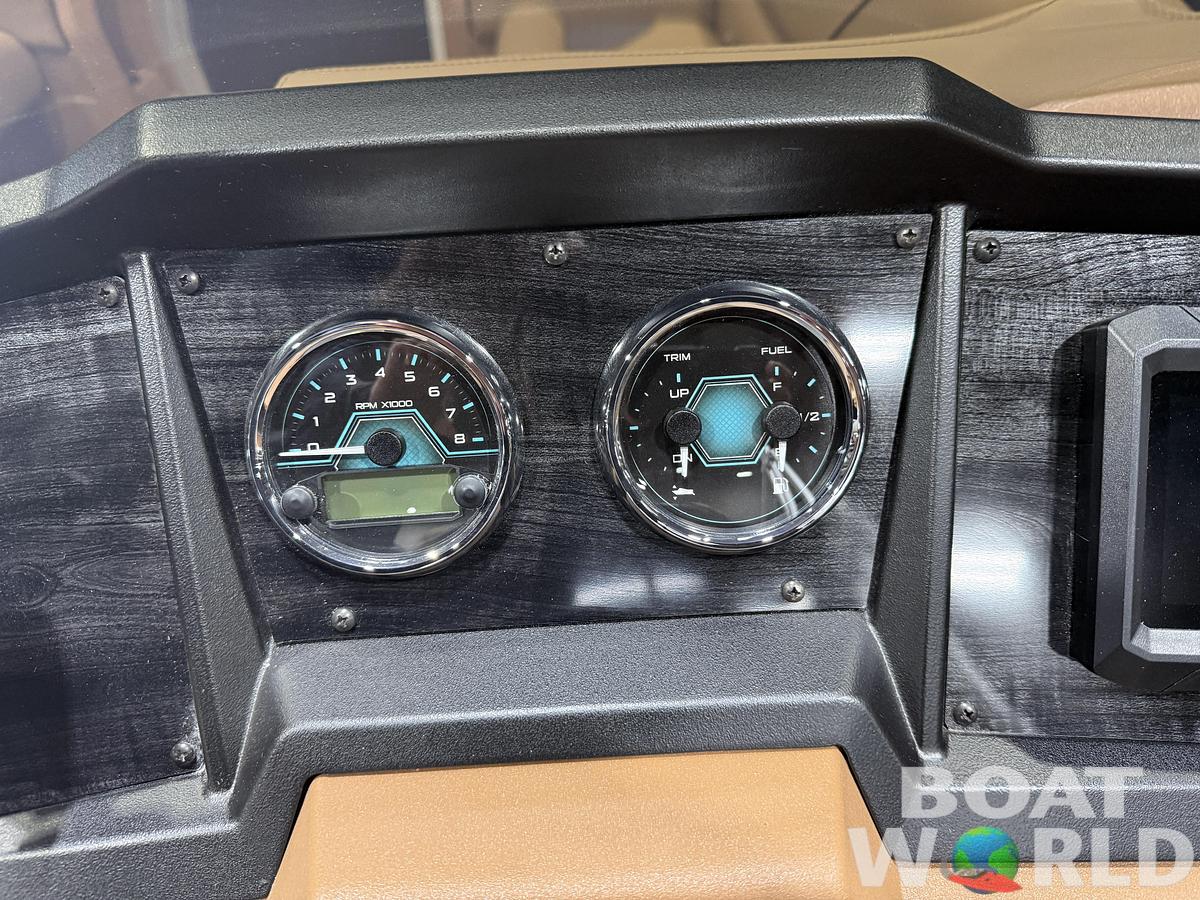 2027 Tahoe Sport Rear Fish 2385 & 4-Stroke $37995