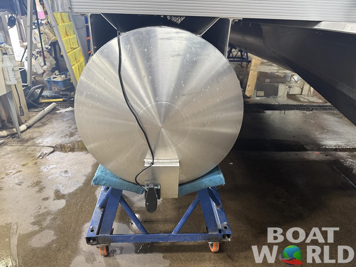 2023 Montego Bay NEW* 8524 Swingback Pontoon & 100HP 4-Stroke EFI