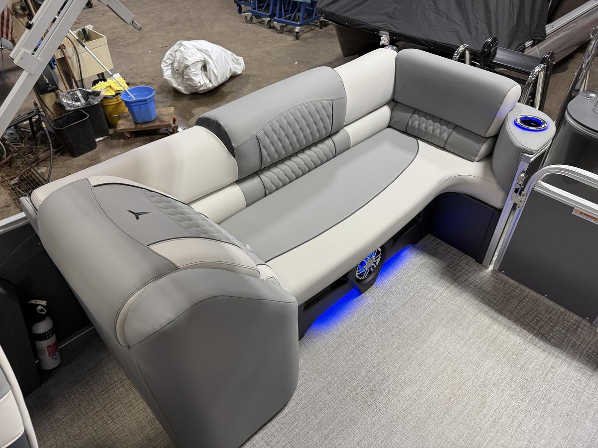2025 Tahoe Pontoons Cascade 2385 Quad Lounge Tritoon & 225HP 4-Stroke