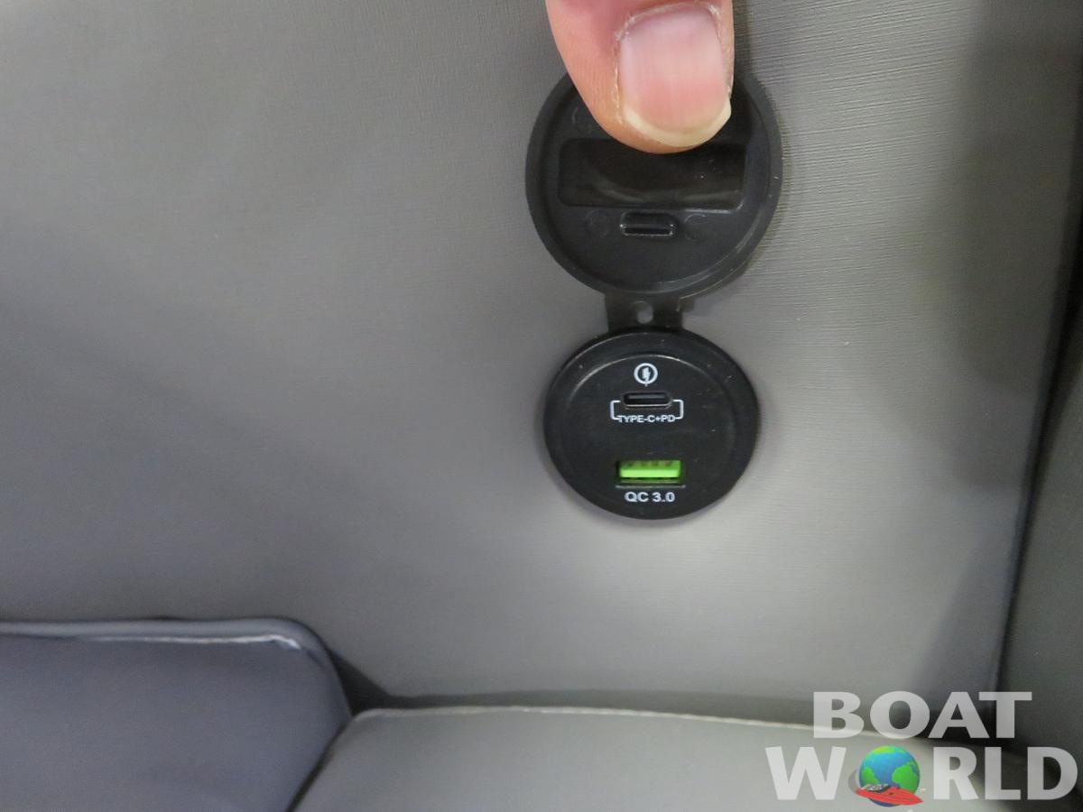 2024 Tahoe Pontoons Cascade 2385 Swingback (VRB) & Honda 4-Stroke EFI