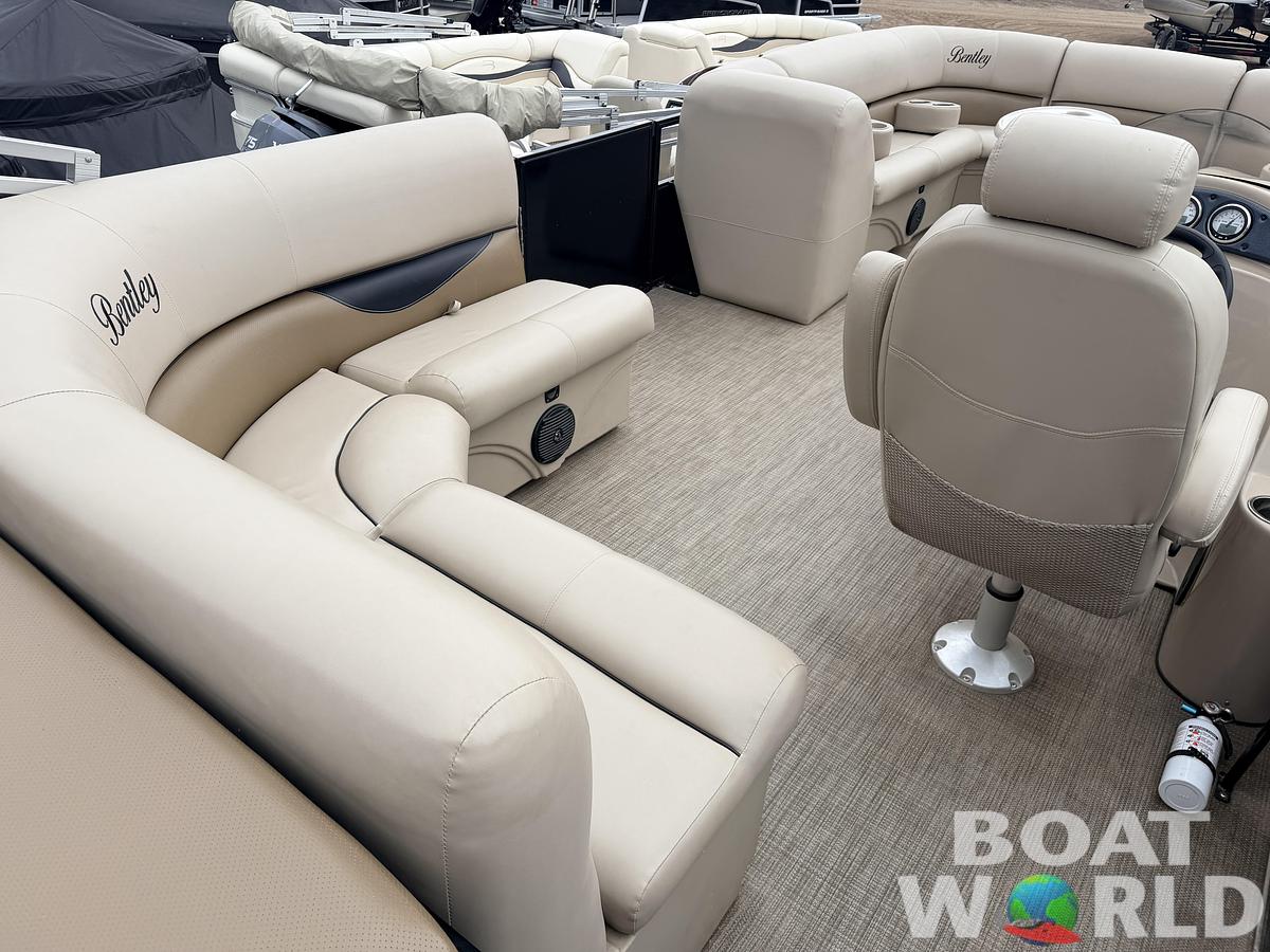 Used 2018 Bentley Encore 240 Cruise SE & 150HP Mercury 4Stroke -$29,995