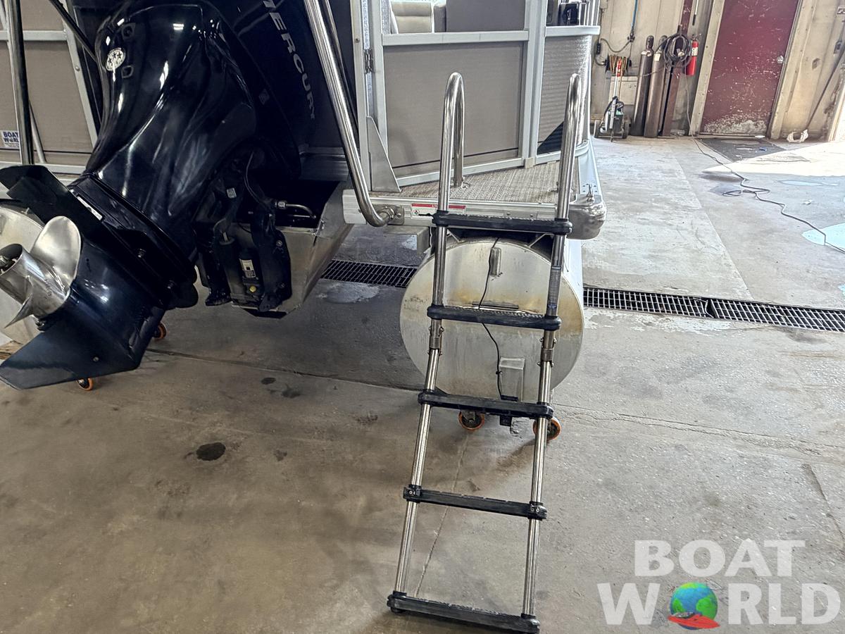 Used 2007 Premier 210 Legend