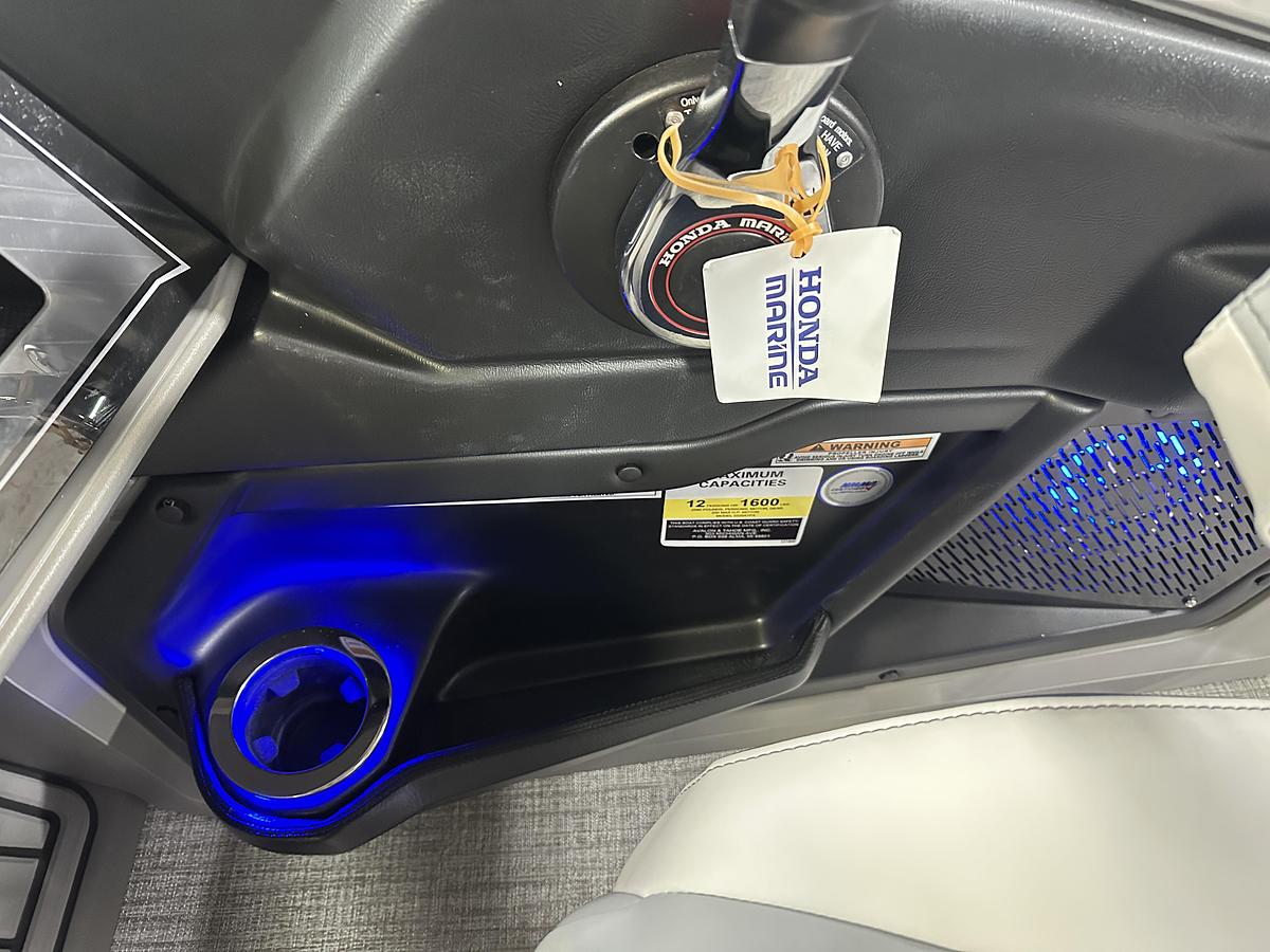 2025 Tahoe Pontoons Cascade 2385 Cruise Rear Bench Tritoon & Honda 225HP 4-Stroke EFI