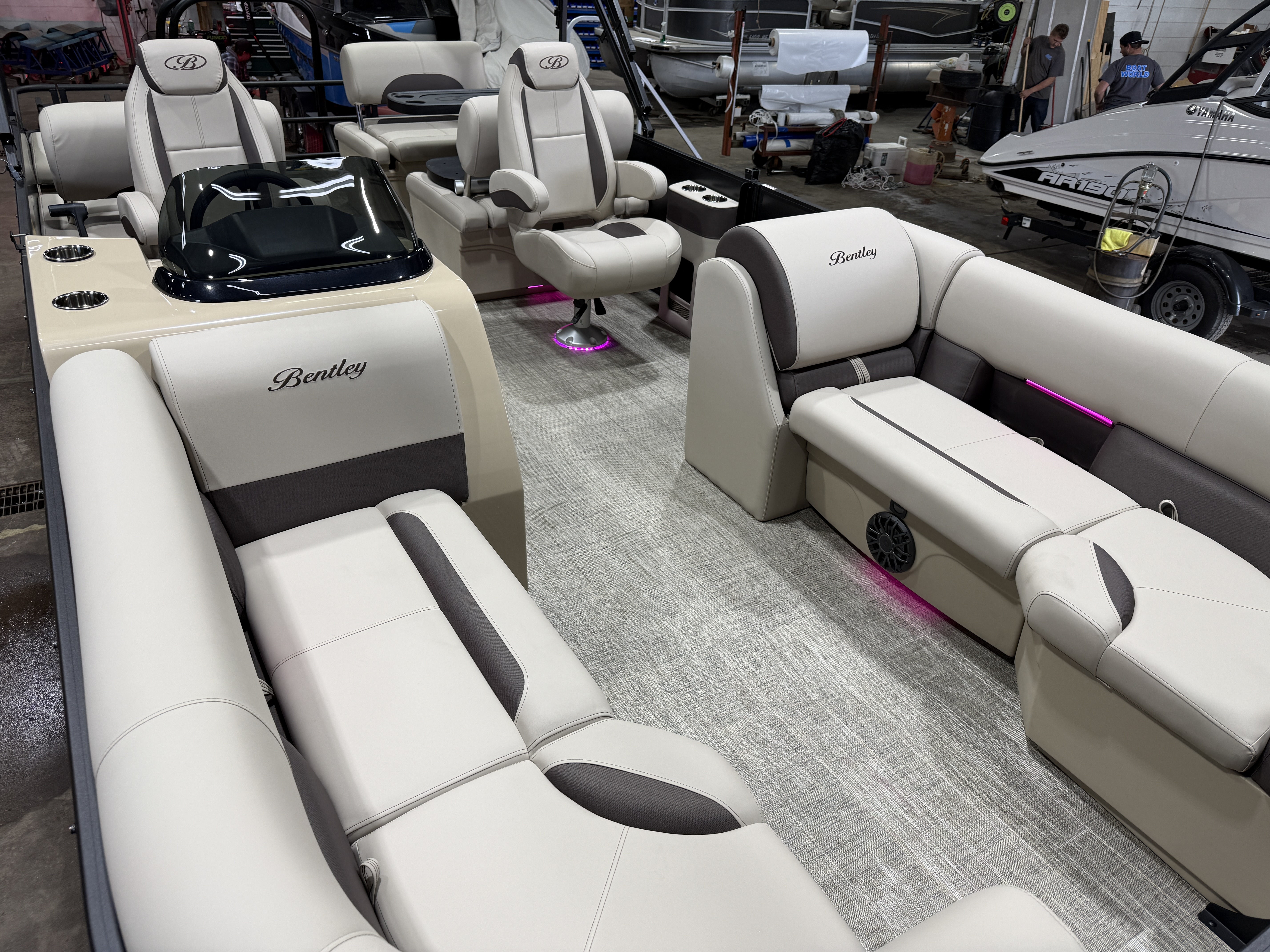 2027 Bentley Legacy 220 QSB Swingback $45995