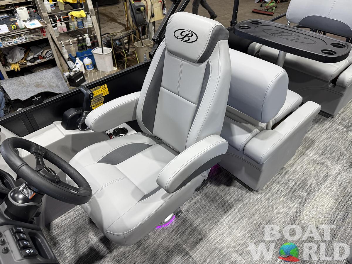 2027 Bentley Legacy 220 QSB Swingback $45995