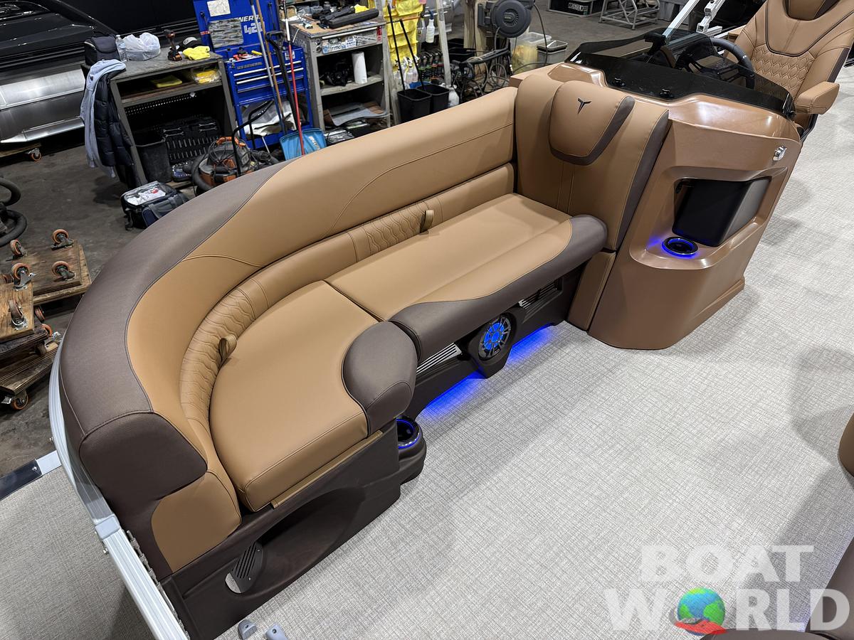 2026 Tahoe Pontoons LTZ 2385 (CRB) Cruise Rear Bench Tritoon 