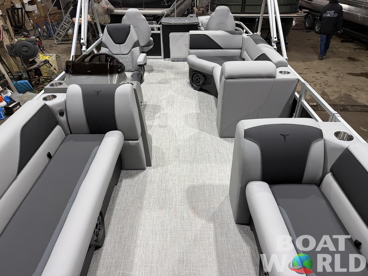 2026 Tahoe Sport Rear Fish 2180 & 4-Stroke $31995