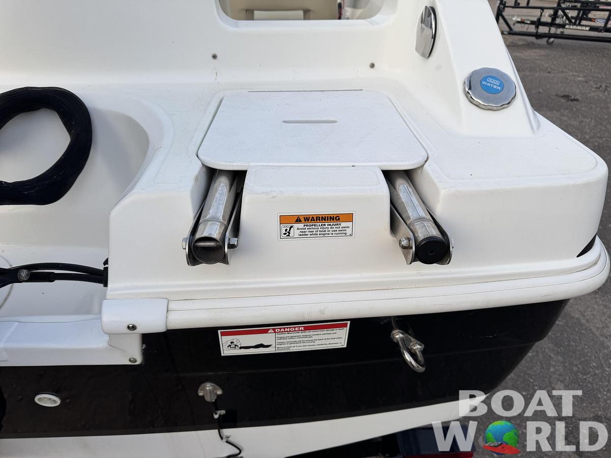 Used 2019 Hurricane SunDeck 187 with 150HP Yamaha Fourstroke EFI Outboard