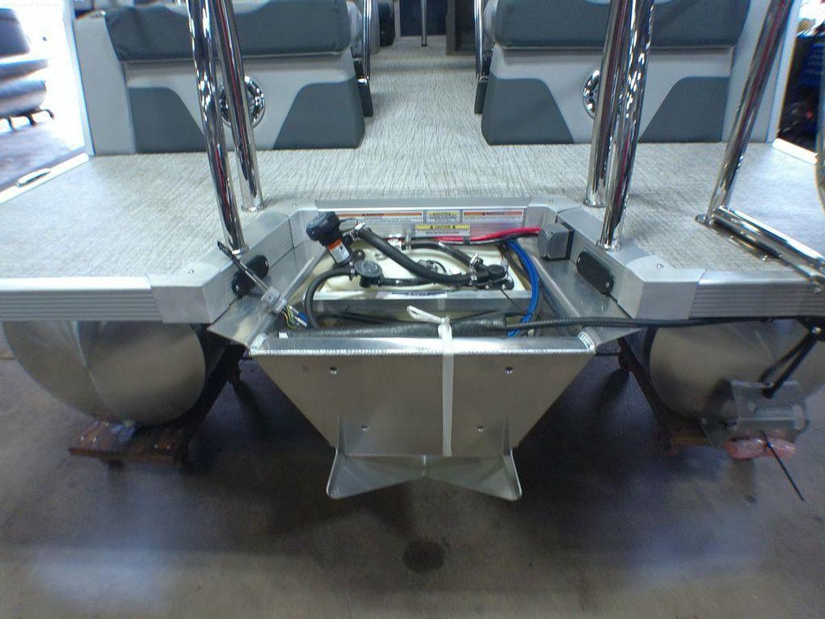 2025 Tahoe Pontoons LTZ 2385 Quad Lounge Shift SS & Honda 4-Stroke EFI