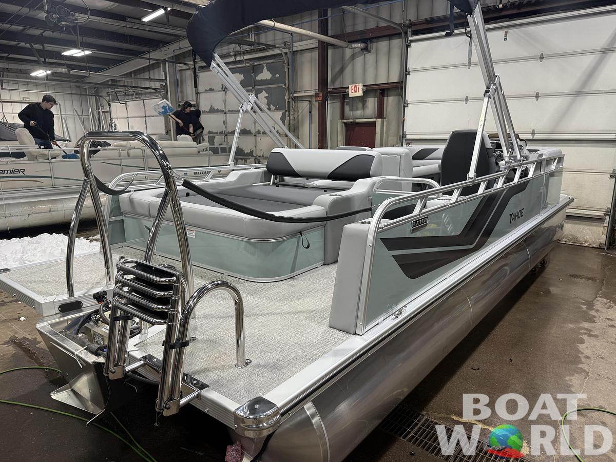 2026 Tahoe Sport VRB 2385 Swingback & 4-Stroke $34995