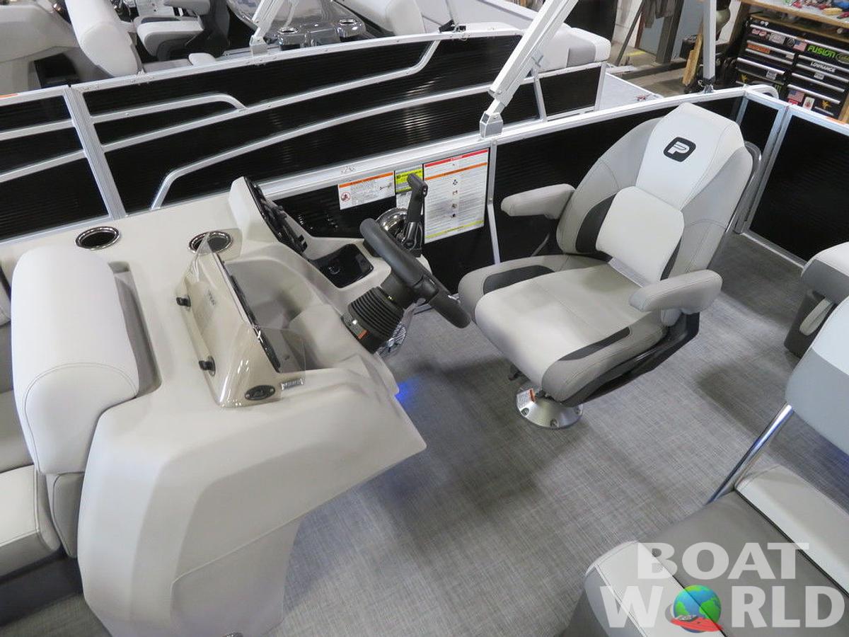 2025 Princecraft Vectra 21 RL Swingback Dinette Pontoon & Mercury 4-Stroke EFI