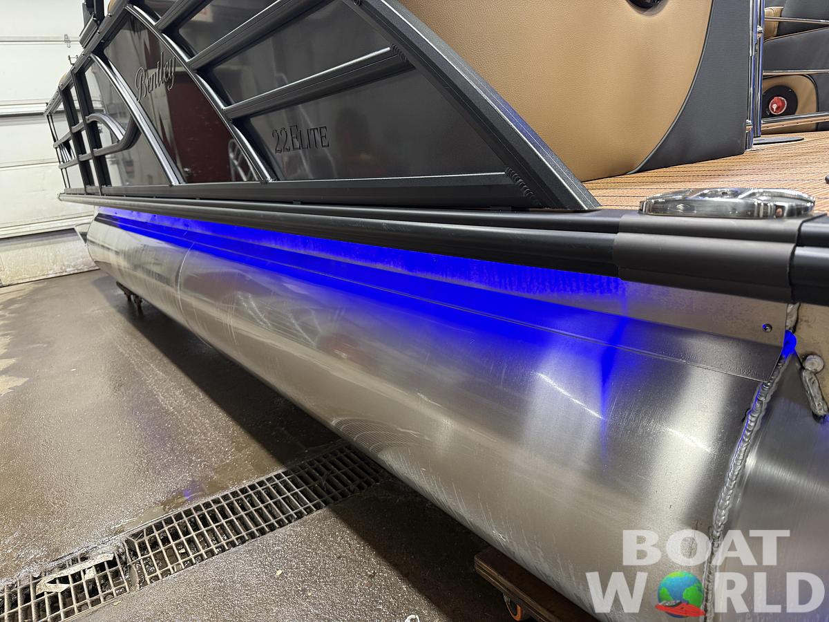 2026 Bentley Elite 223 Admiral Quad Lounge Tritoon $63995