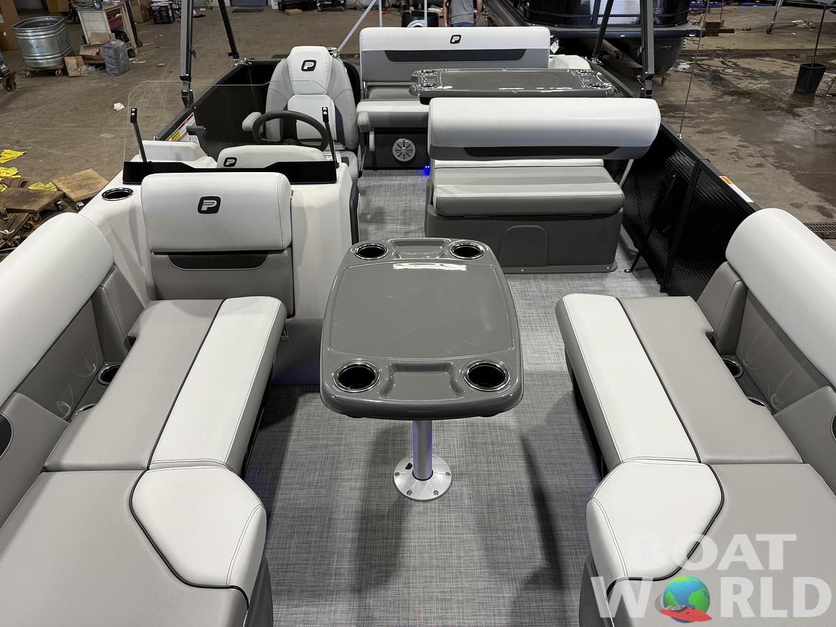 2026 Princecraft Vectra 21 RL Swingback Dinette $30995