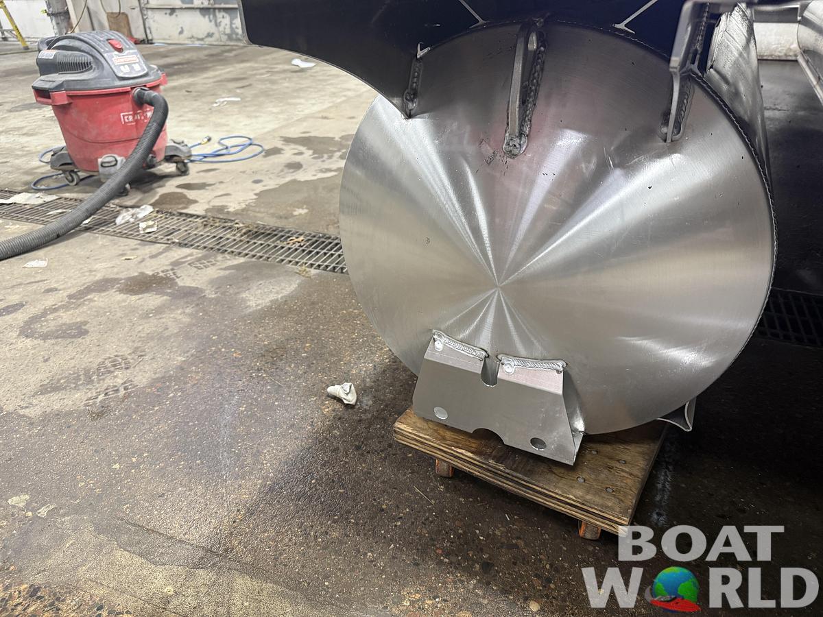 2026 Bentley Pontoons Elite 223 Admiral Quad Lounge Tritoon