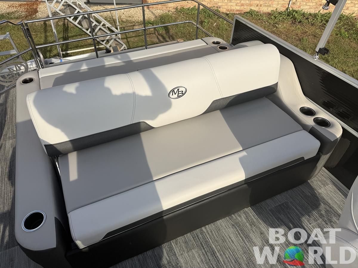 2026 Montego Bay 8522 Swingback Deluxe Pontoon