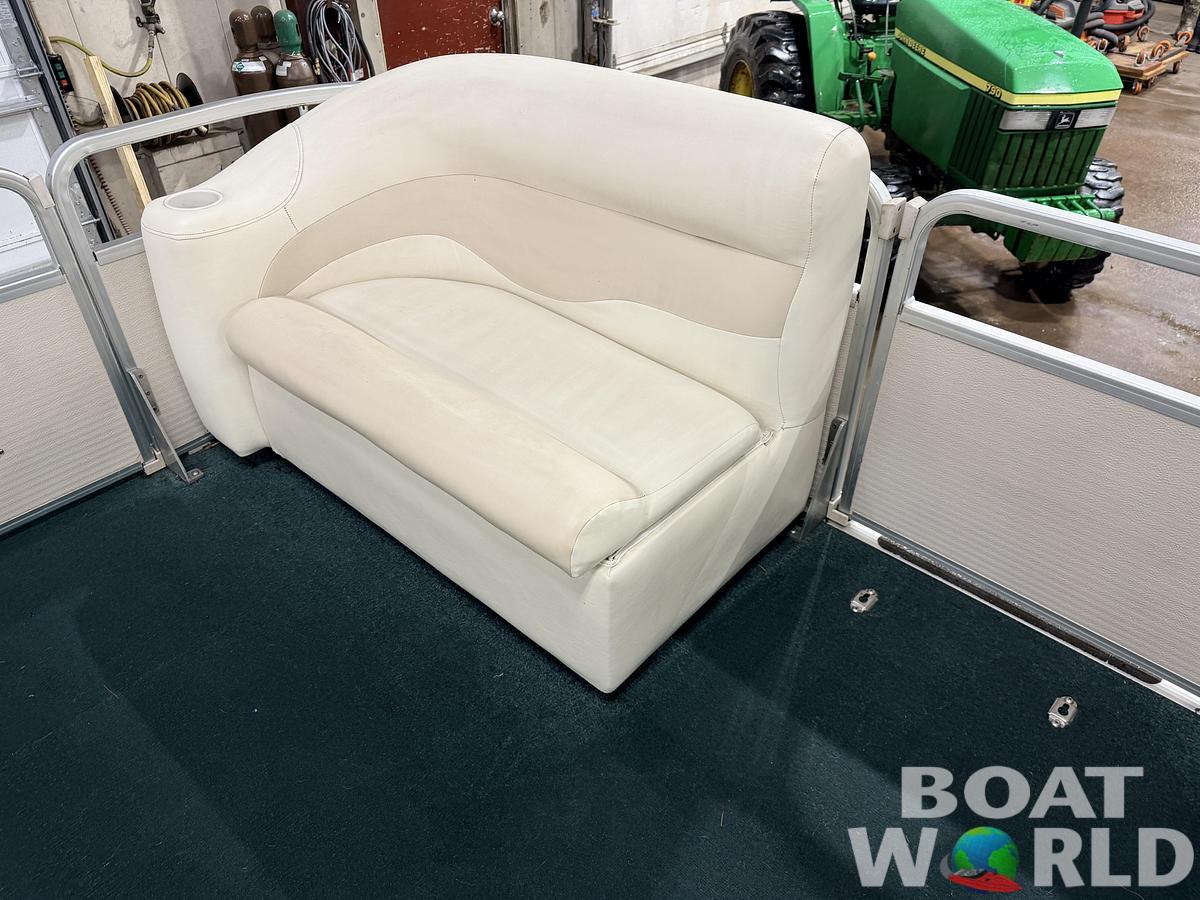 Used 2004 Premier 210 SunSation & 60HP Yamaha 4Stroke - $12,995