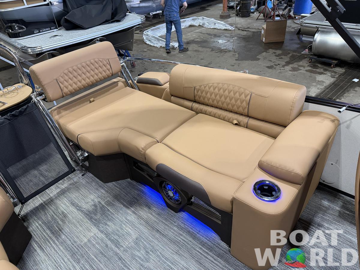 2026 Tahoe Cascade 2385 Quad Lounge Shift SS Tritoon $73995