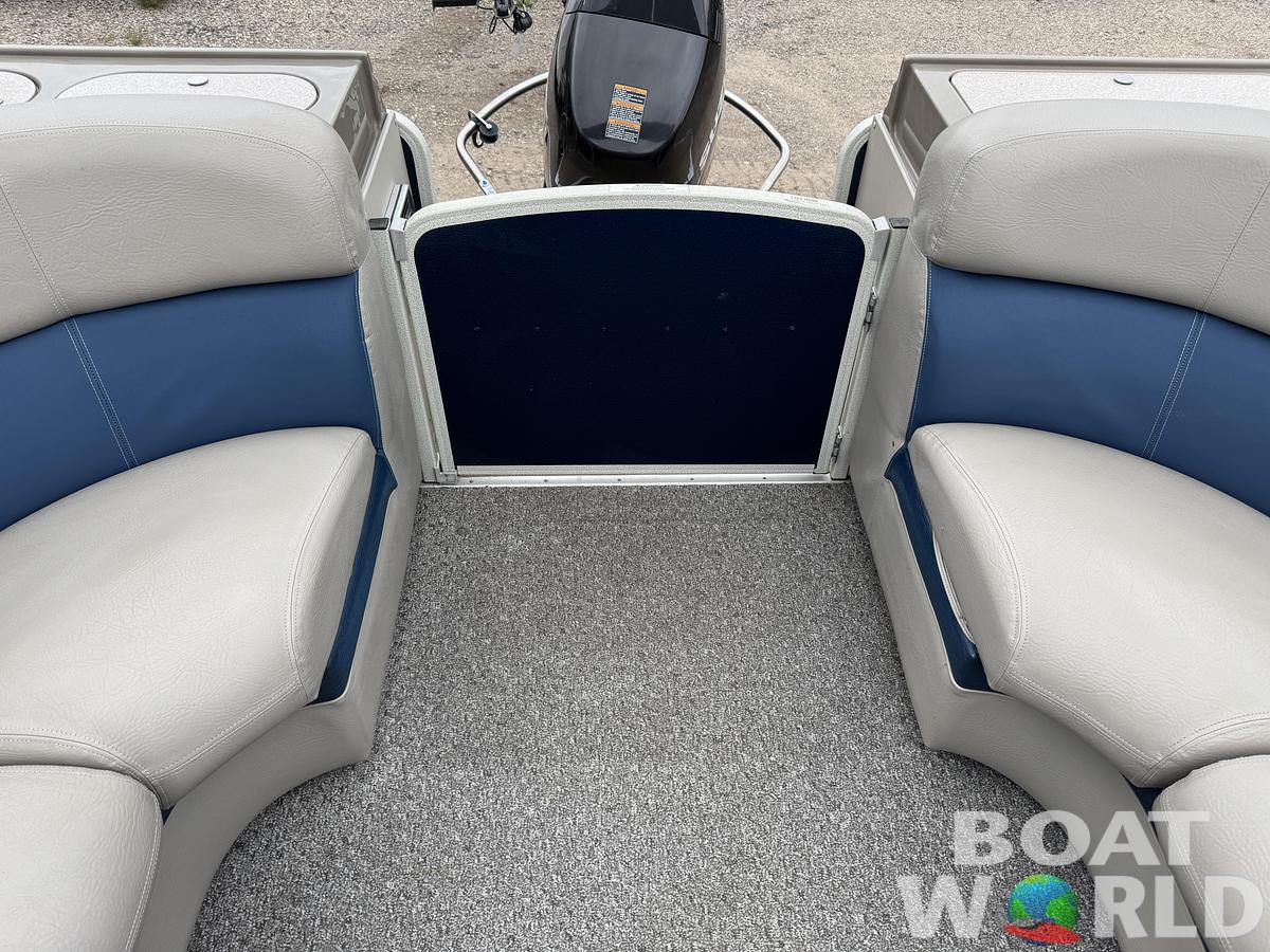 Used 2013 Premier 250 Intrigue Pontoon with 140HP Suzuki Fourstroke EFI