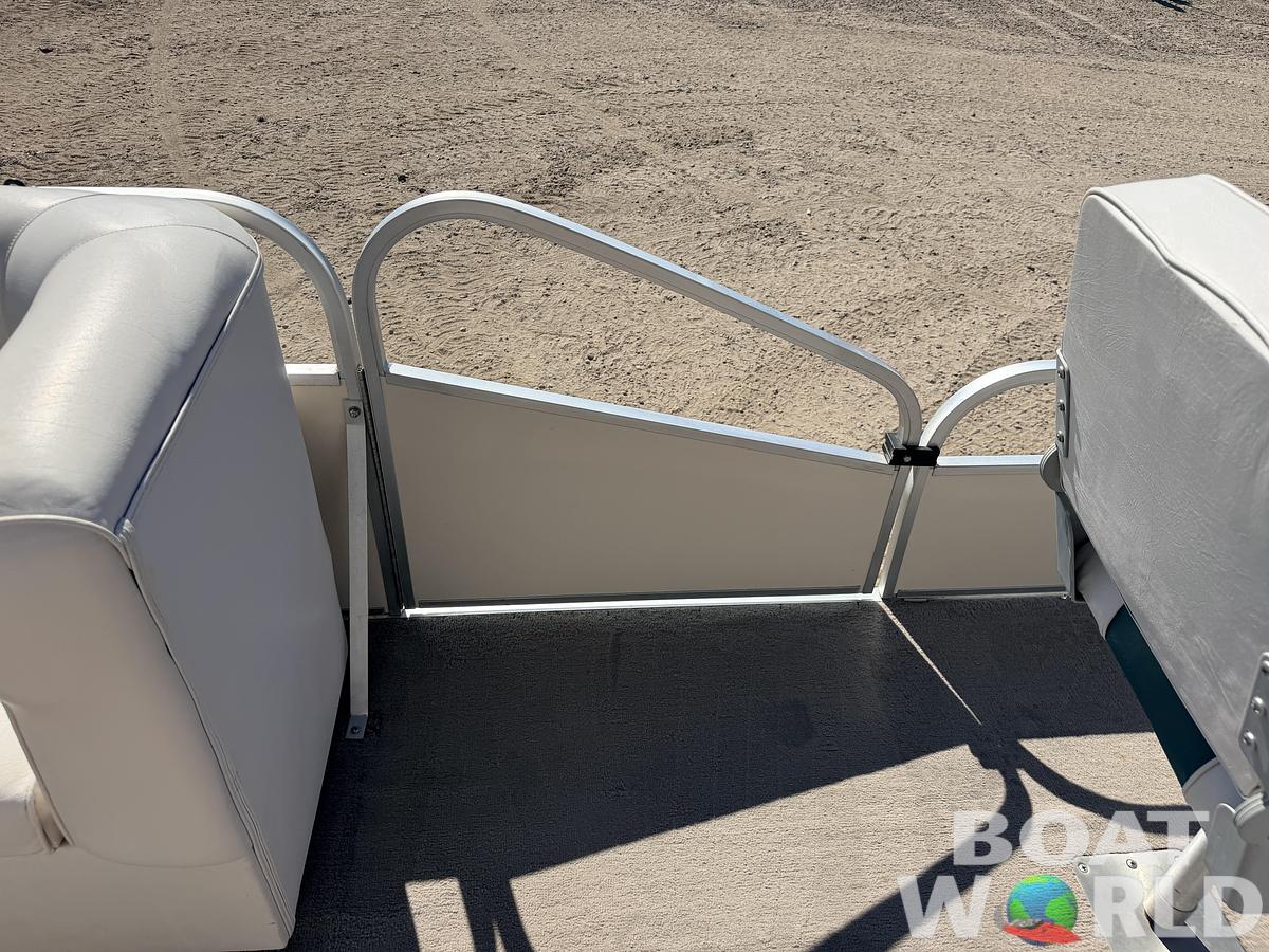Used 2006 Elete 2021 Party Fish & 50HP Yamaha - $9,995