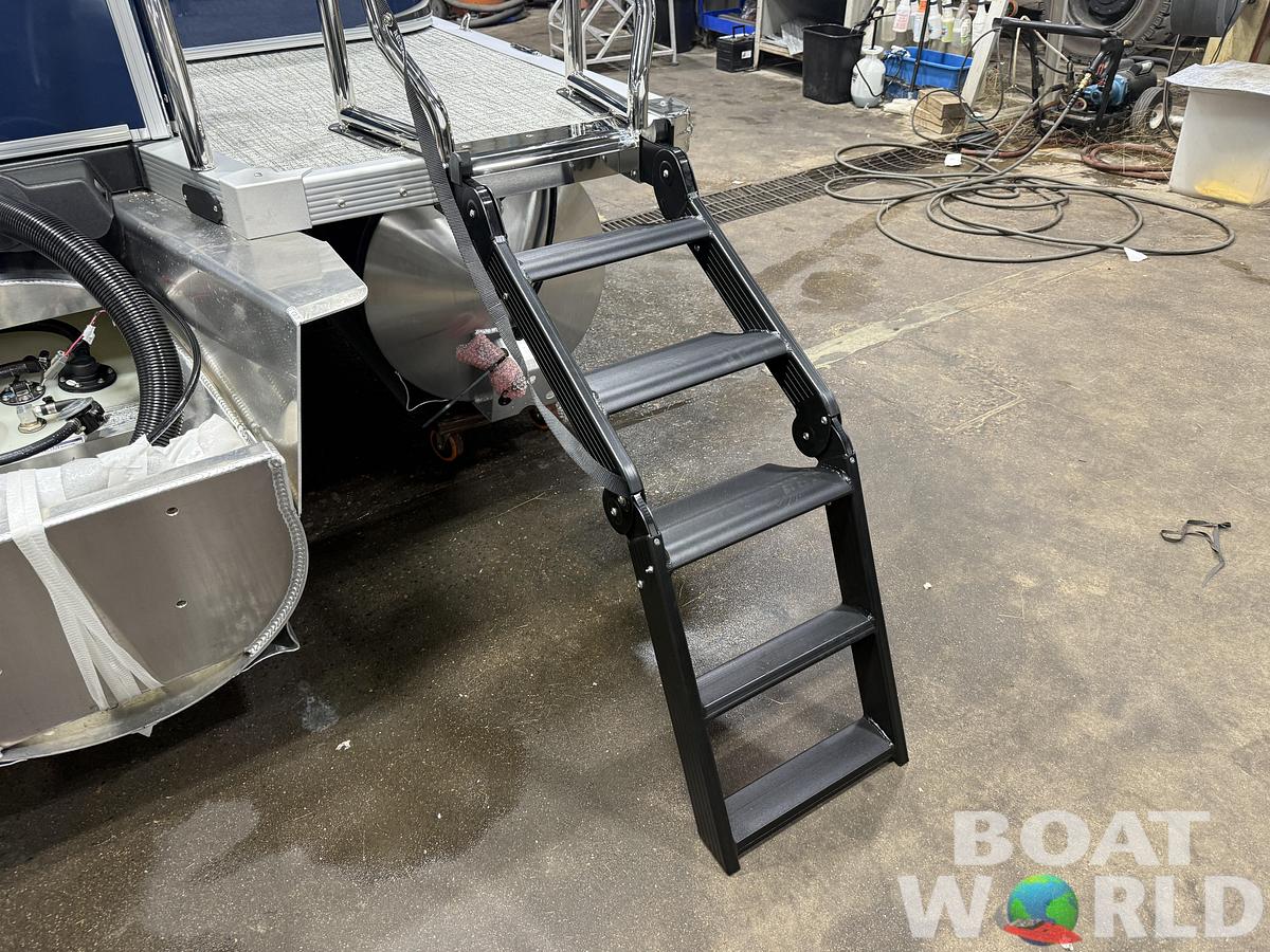 2026 Tahoe Pontoons LTZ 2385 Quad Lounge Tritoon