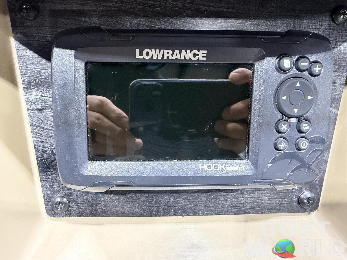 Used 2022 Starcraft LX 20 Fish & Cruise Pontoon