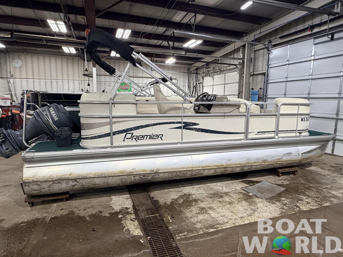 Used 2004 Premier 210 SunSation & 60HP Yamaha 4Stroke - $12,995