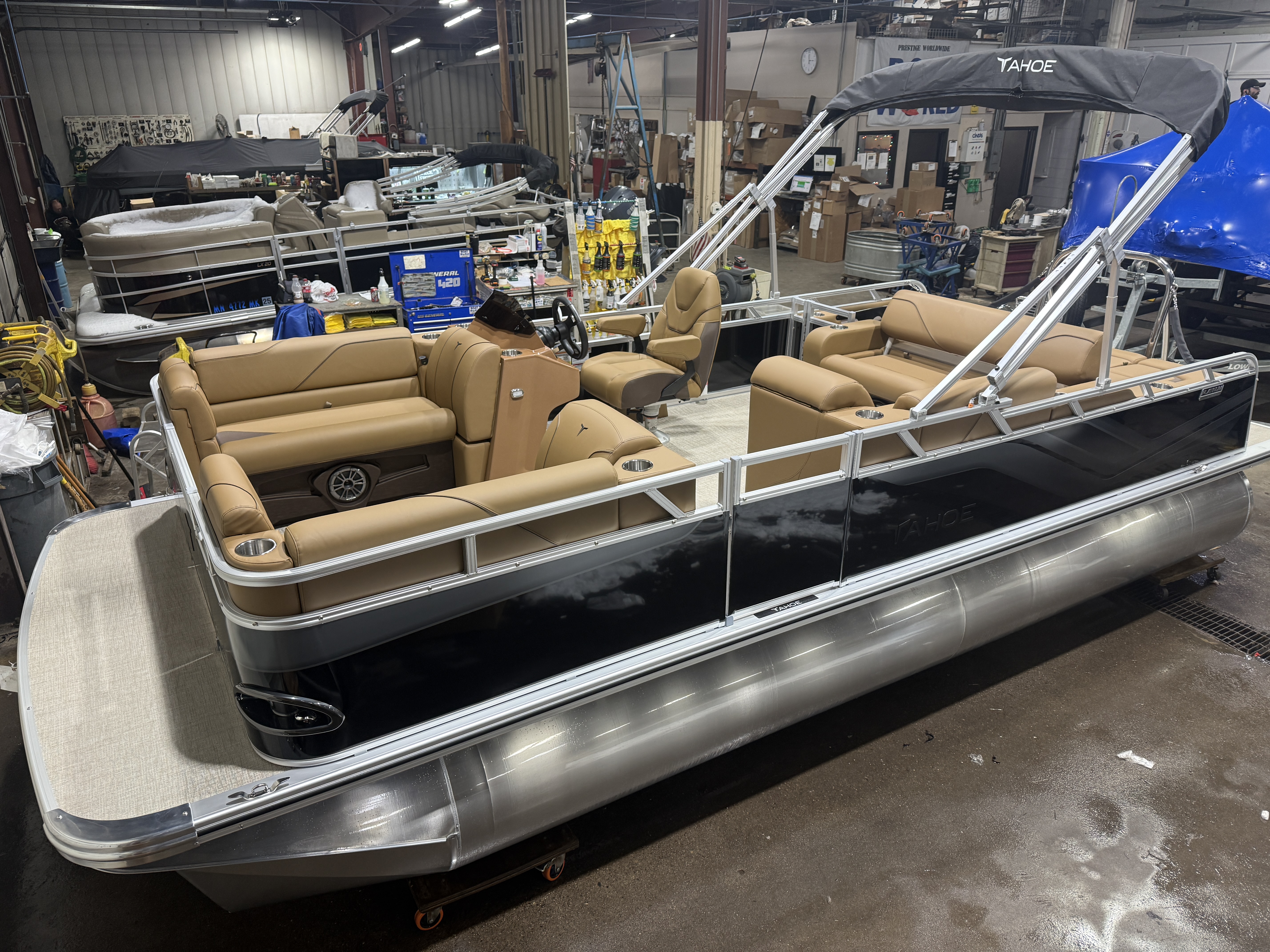 2026 Tahoe Pontoons Sport 2180 Swingback (VRB) 