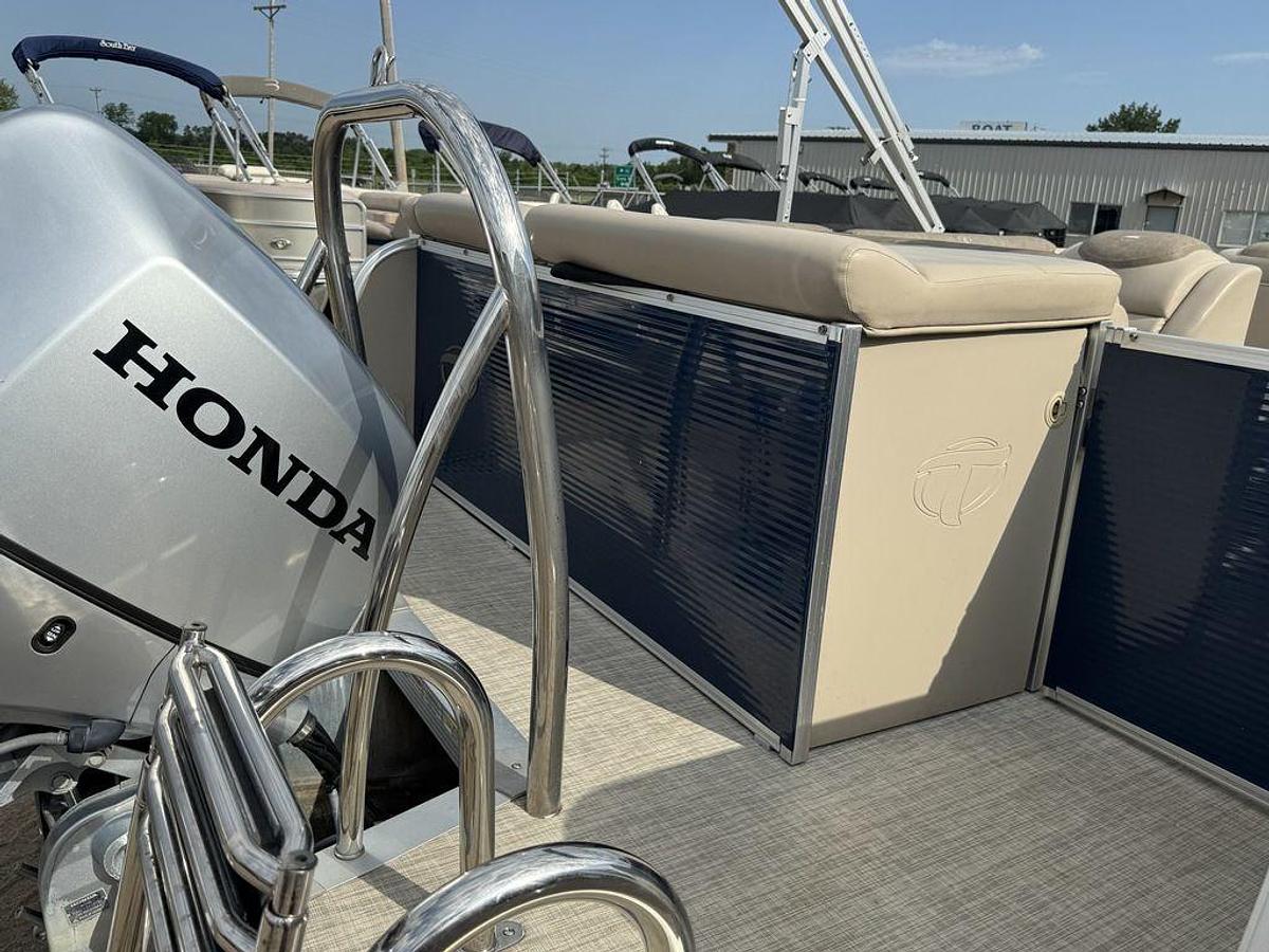 Used 2019 Tahoe Pontoons Cascade 2385 Cruise Pontoon
