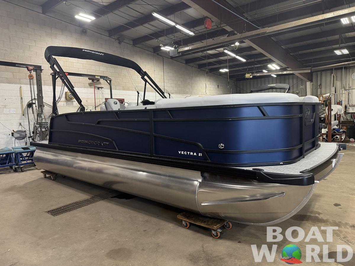 2027 Princecraft Vectra 21 RL Swingback Dinette $34995