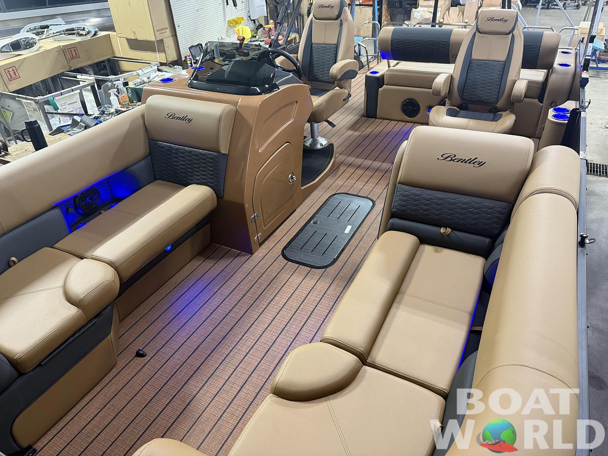 2026 Bentley Pontoons Elite 223 Swingback Tritoon