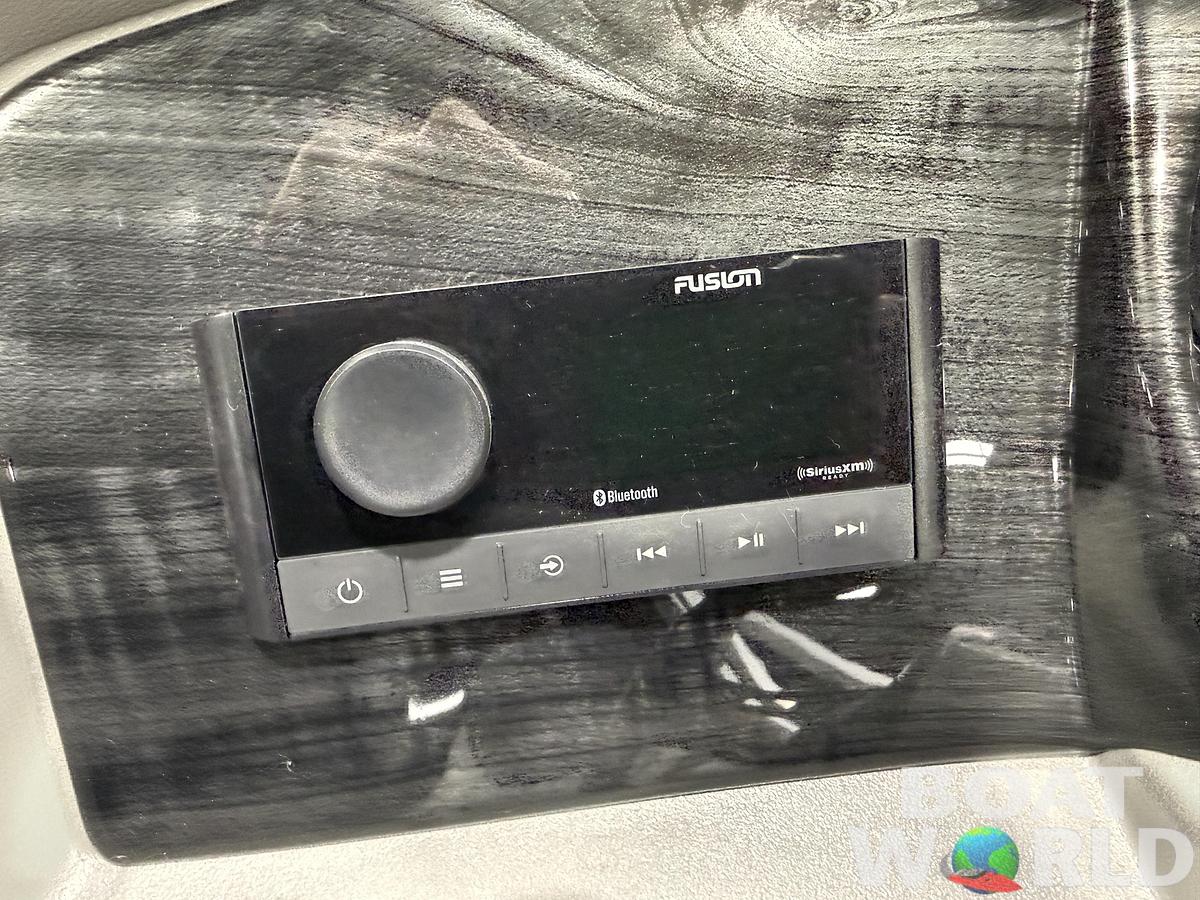 2026 Tahoe Pontoons LTZ 2385 Cruise Rear Bench (CRB)