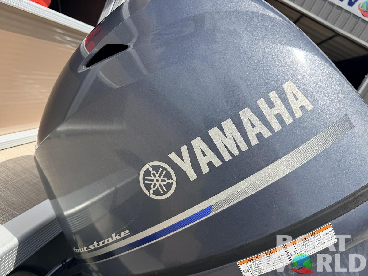 Used 2017 Bennington 208 SL & 50HP Yamaha 4Stroke -$24,995