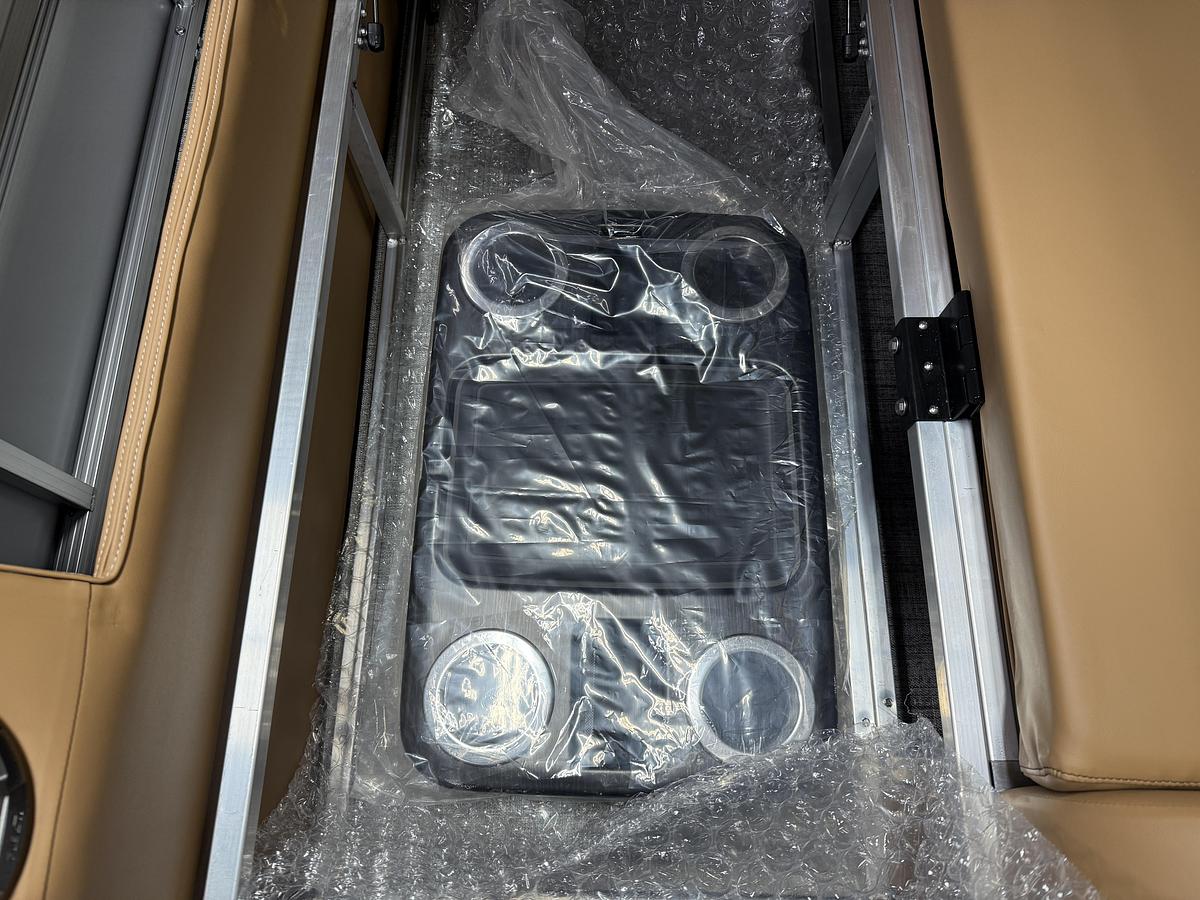 2025 Tahoe Pontoons LTZ 2385 Swingback (VRL) & Honda 4-Stroke EFI