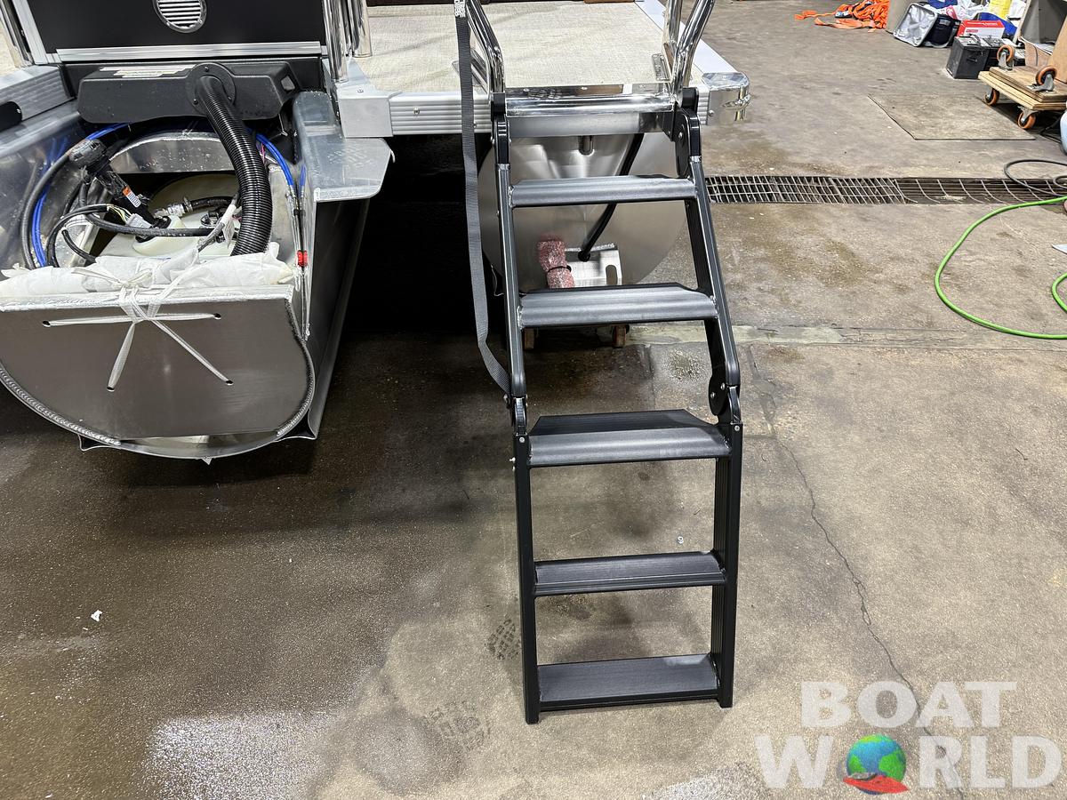 2026 Tahoe Pontoons LTZ 2385 Quad Lounge Shift SS Tritoon 