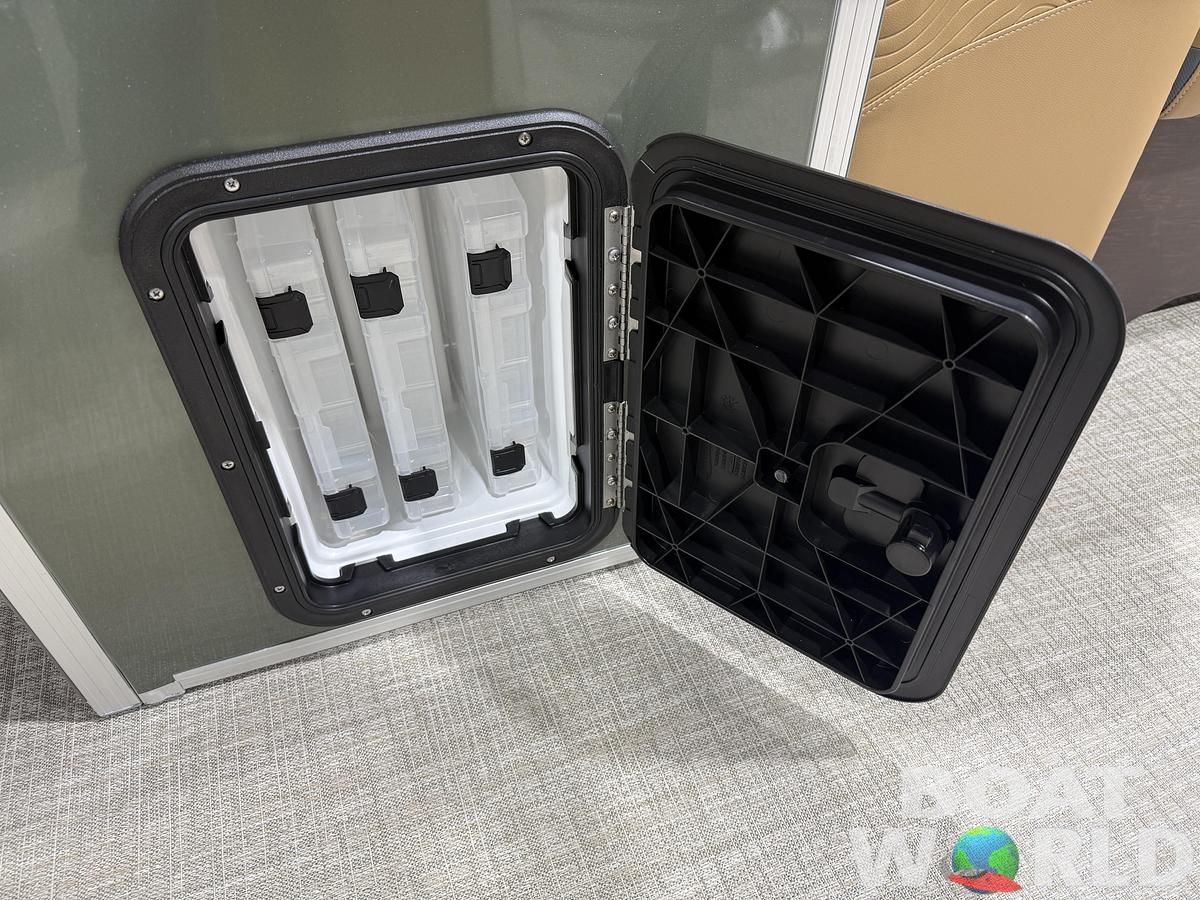 2026 Tahoe Pontoons GEOfish 2385 Rear Fish