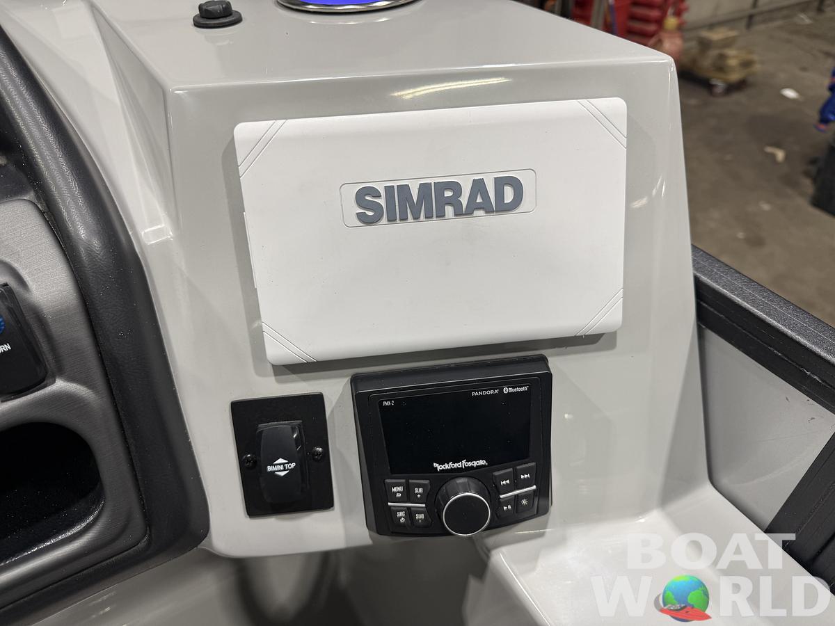 Used 2026 Bentley Pontoons Legacy 223 DL Quad Lounge Tritoon & 250HP