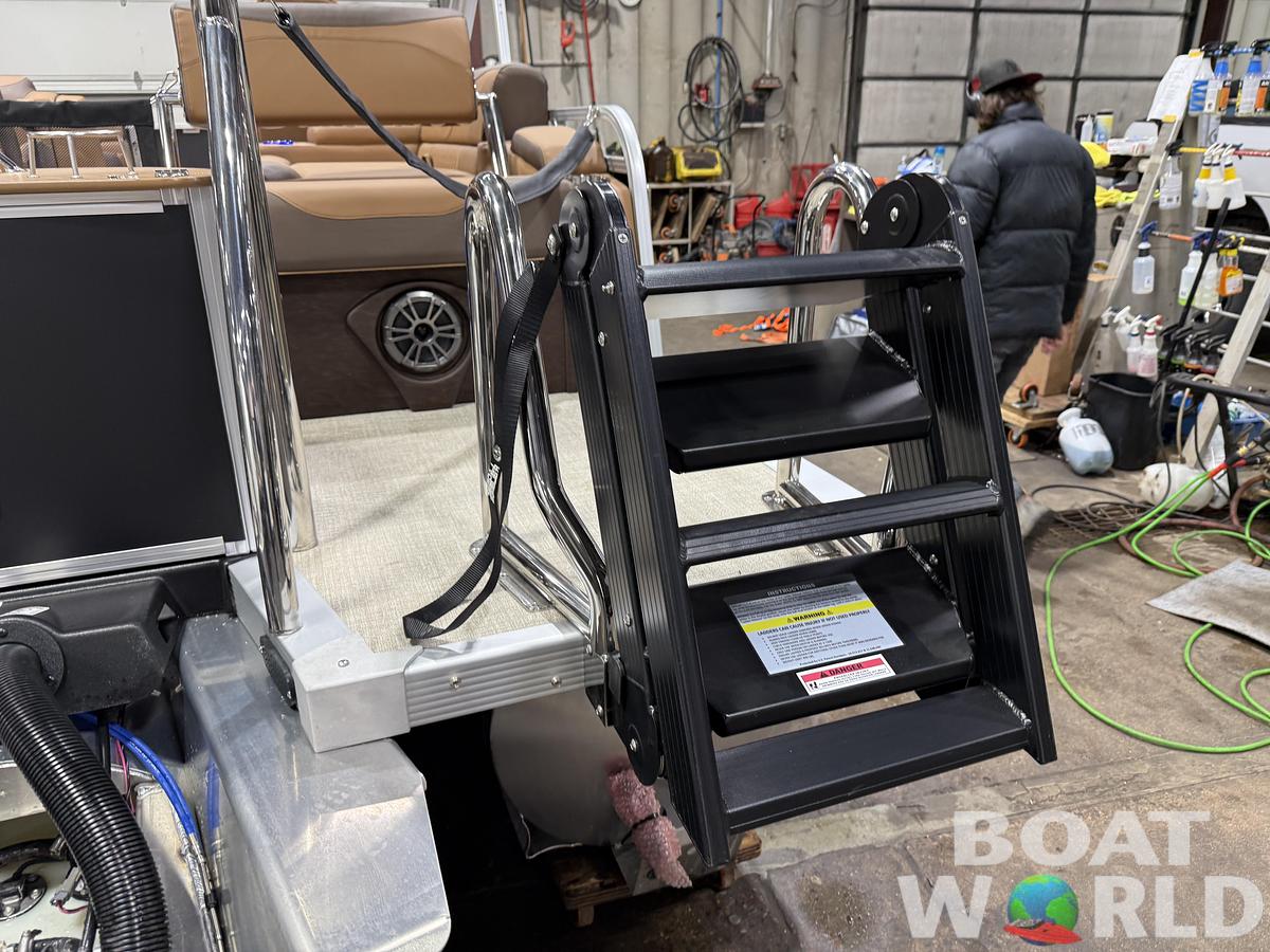 2026 Tahoe Pontoons LTZ 2385 Quad Lounge Shift SS Tritoon 