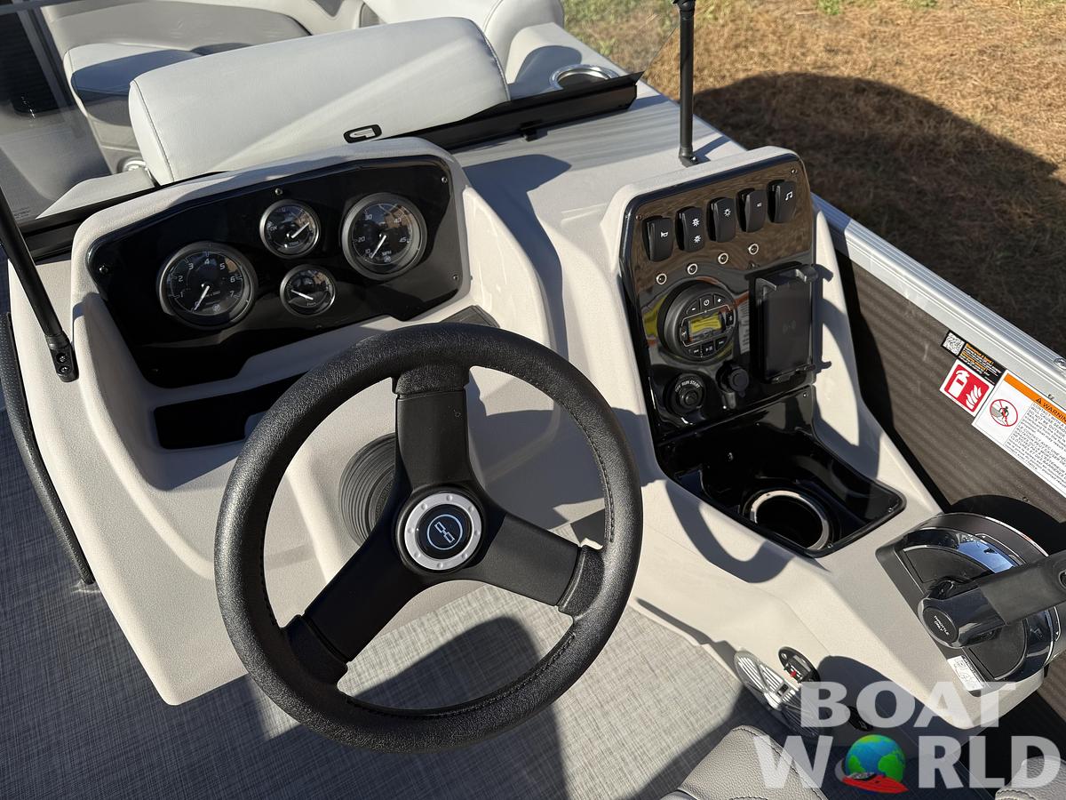 2026 Princecraft Vectra 21 RL Swingback SS Pontoon 