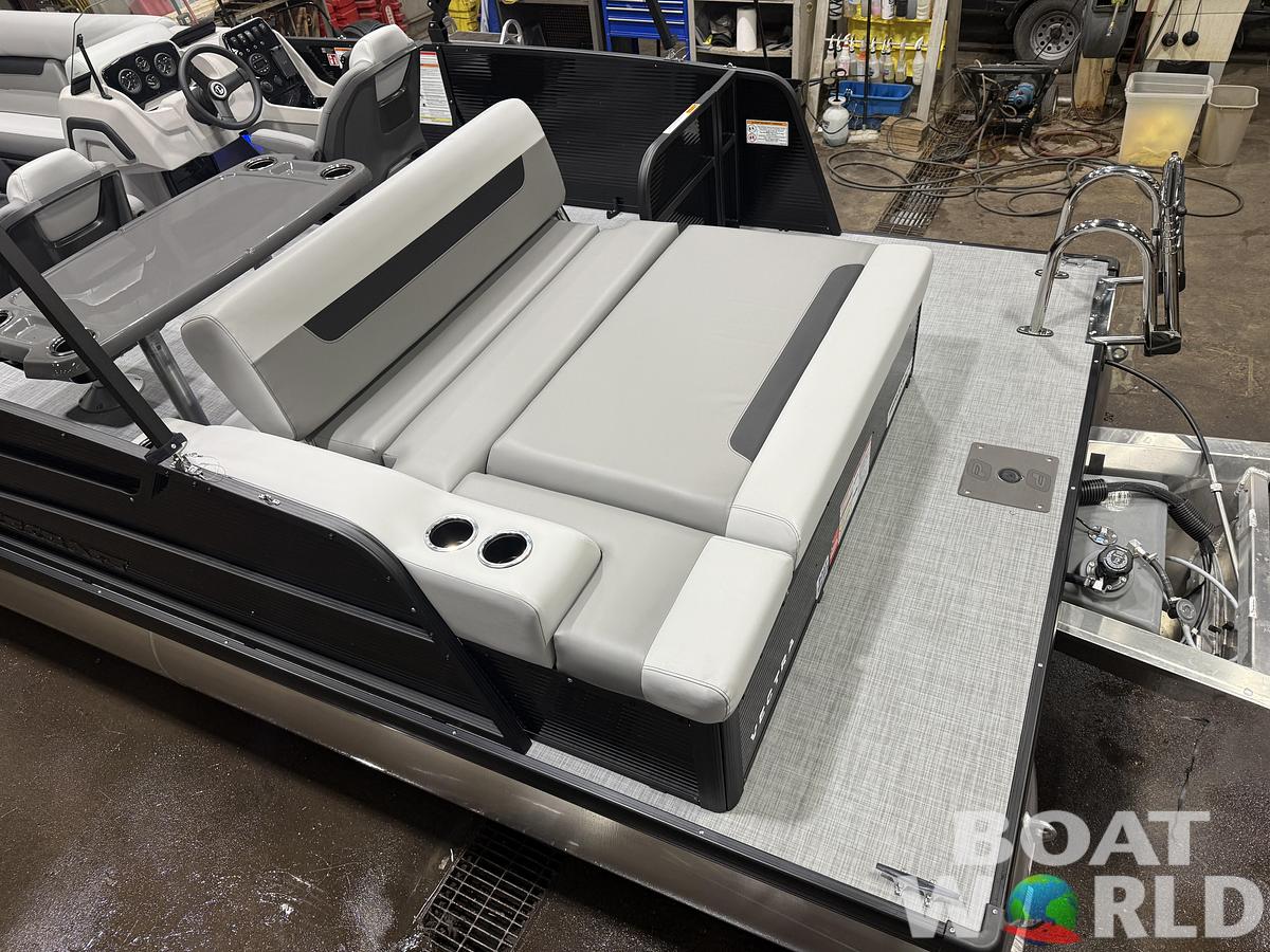 2026 Princecraft Vectra 23 RL SS Swingback Pontoon 