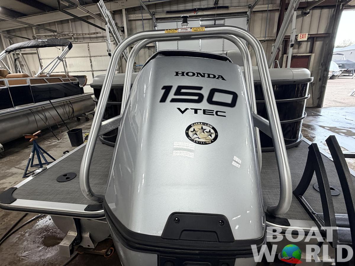 Used 2024 Bentley Legacy 223 150HP Navigator Tritoon - $47995