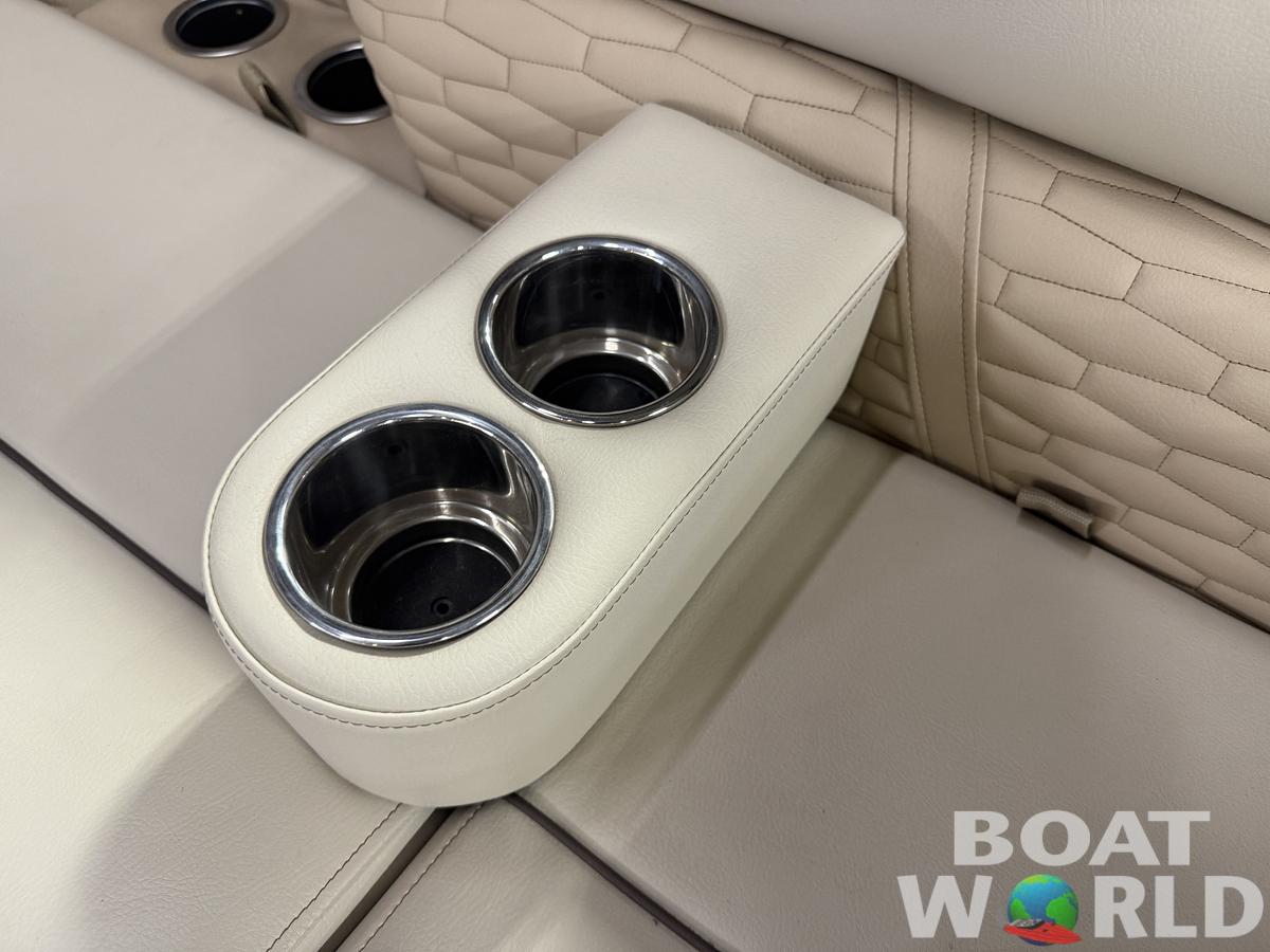 2023 Montego Bay NEW* 8524 Swingback Pontoon & 100HP 4-Stroke EFI