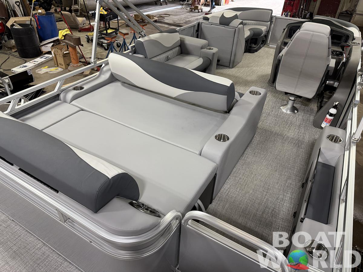 2025 Tahoe Pontoons LTZ 2385 Swingback (VRL) Pontoon & Honda 4-Stroke EFI