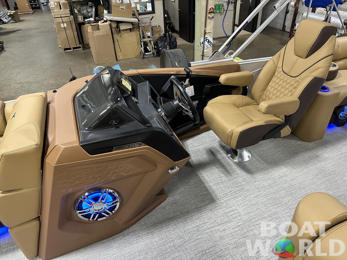 2025 Tahoe Pontoons Cascade 2385 Elite Cruise Tritoon & Honda 4-Stroke EFI