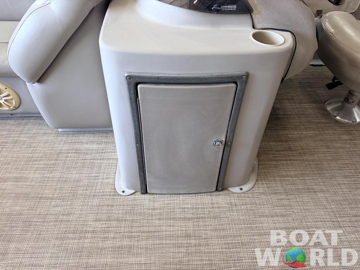 Used 2007 Premier 210 Legend