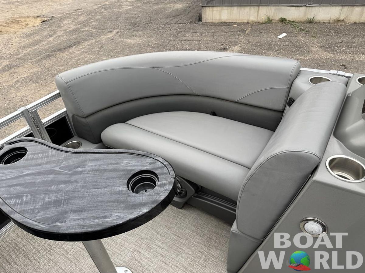 Used 2021 Tahoe Pontoons SLT 18' Quad Lounge & Honda 60HP 4-Stroke EFI