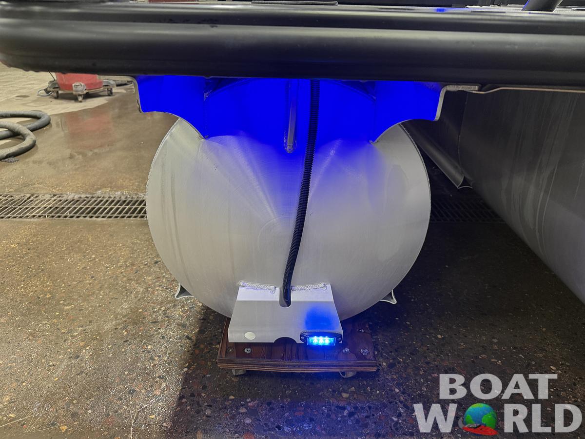 Used 2026 Bentley Pontoons Legacy 223 DL Quad Lounge Tritoon & 250HP