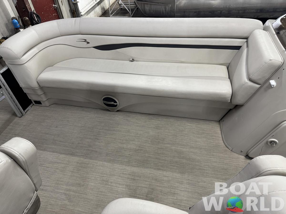 Used 2017 Bennington  22 SS Pontoon with 90HP Yamaha Fourstroke EFI