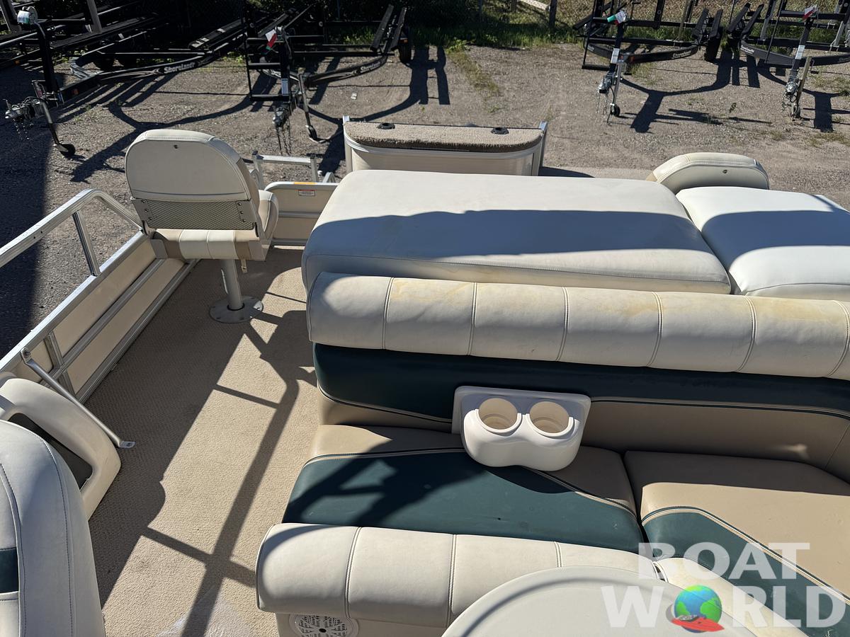 Used 2004 Sweetwater 2222 DF Pontoon